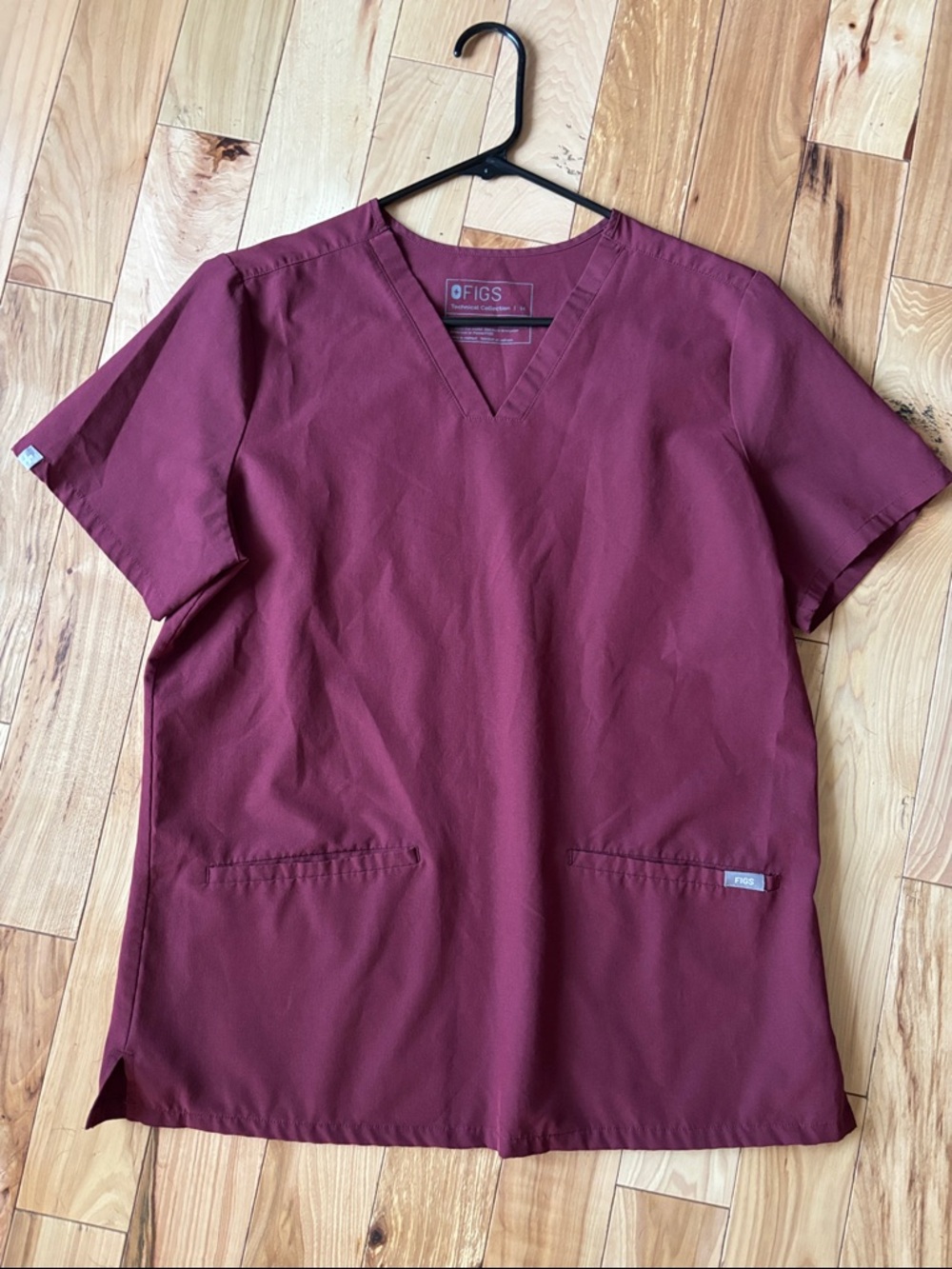 Figs burgundy 3 pocket scrub top